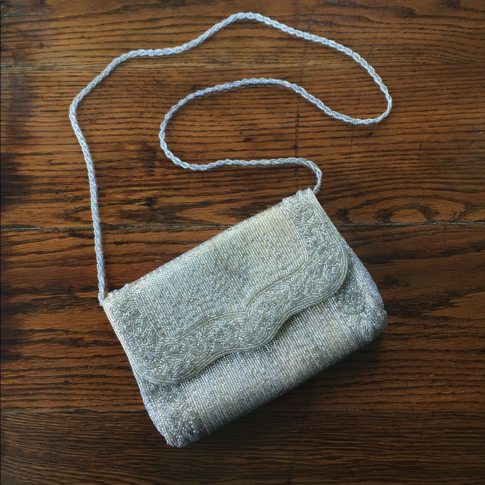 La Regale Beaded Clutch - Picture 3 of 8